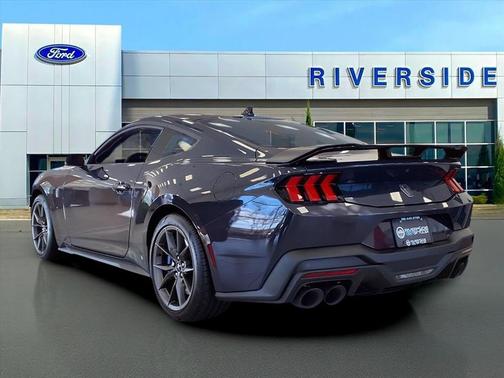 2025 Ford Mustang Dark Horse