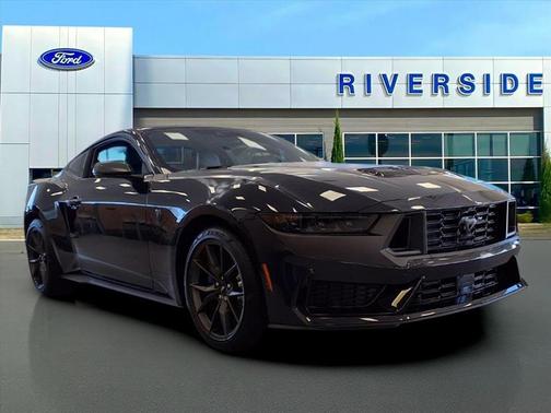 2025 Ford Mustang Dark Horse