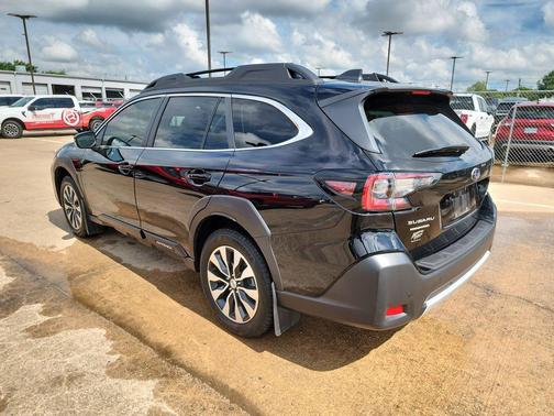 2025 Subaru Outback Limited XT