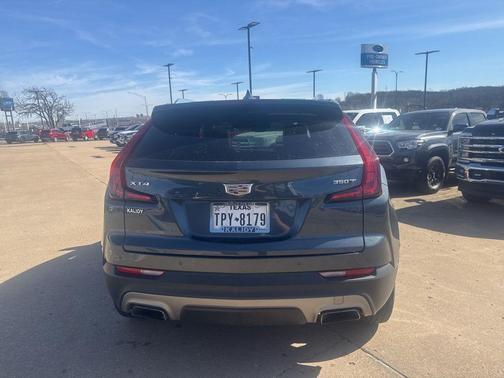 2020 Cadillac XT4 Premium Luxury