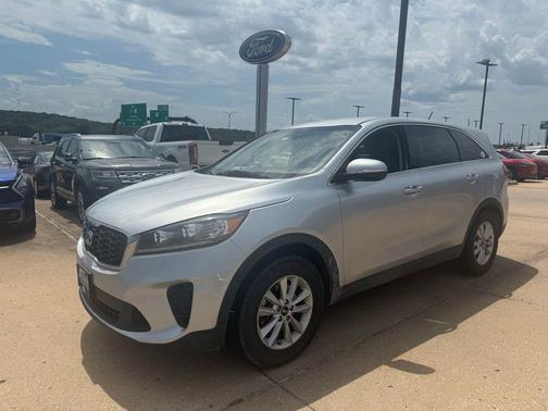 2019 Kia Sorento L