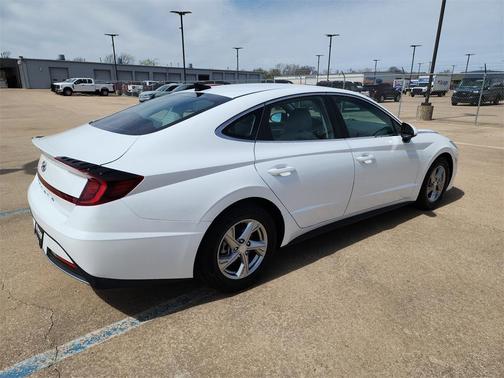 2021 Hyundai SONATA SE