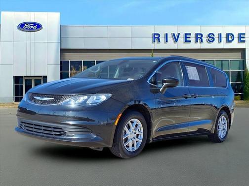 2020 Chrysler Voyager LXI