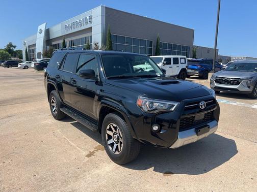 2024 Toyota 4Runner TRD Off Road