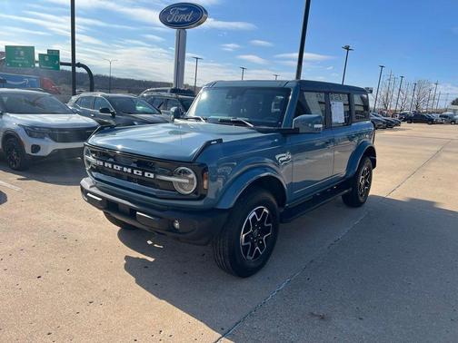 2022 Ford Bronco Outer Banks