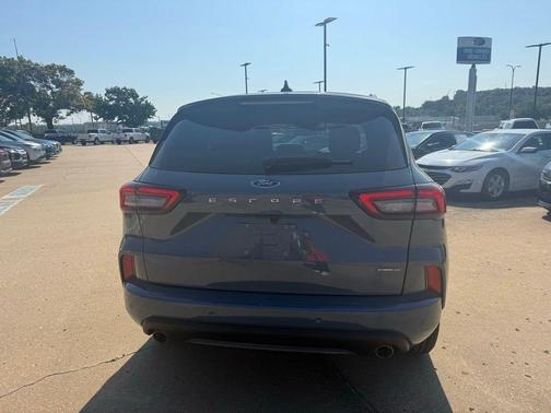 2023 Ford Escape ST-Line Elite