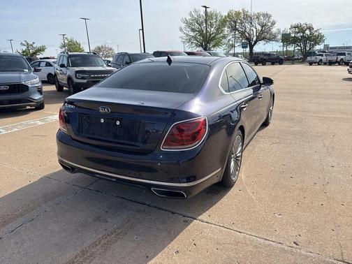 Deep Chroma Blue 2019 Kia K900 Luxury