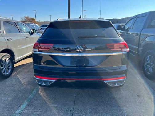 2021 Volkswagen Atlas Cross Sport 3.6L V6 SE w/Technology R-Line