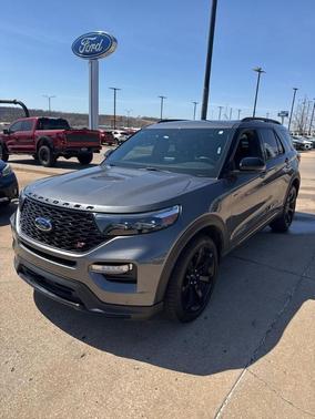 Carbonized Gray Metallic 2023 Ford Explorer ST