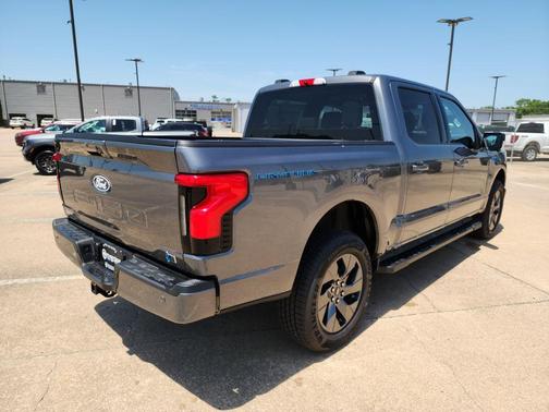 2025 Ford F-150 Lightning Flash