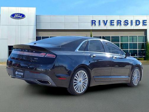 2017 Lincoln MKZ Reserve