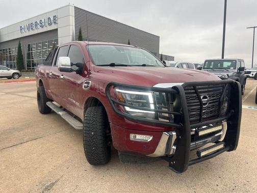 2020 Nissan Titan XD SL