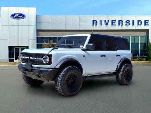 Oxford White 2025 Ford Bronco Big Bend