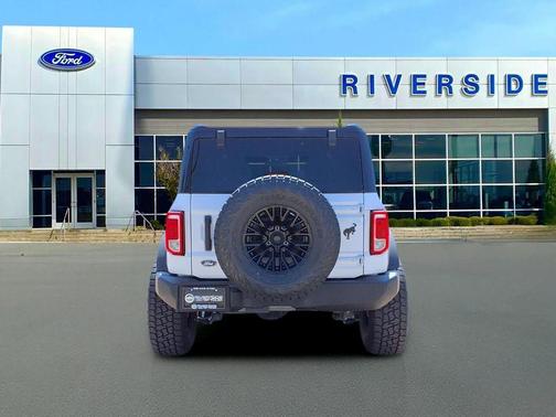 Oxford White 2025 Ford Bronco Big Bend