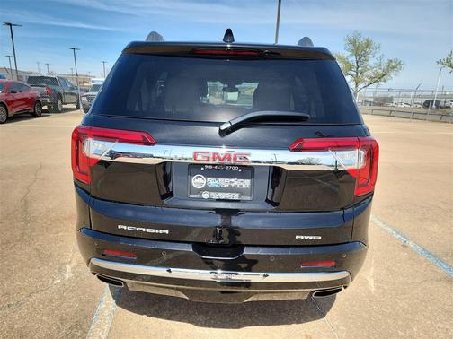 2022 GMC Acadia Denali