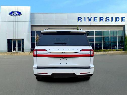 White 2020 Lincoln Navigator Black Label