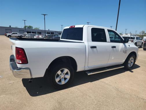 2022 RAM 1500 Classic SLT
