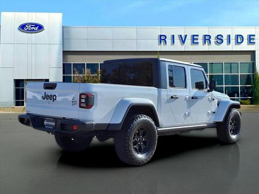 2021 Jeep Gladiator Sport