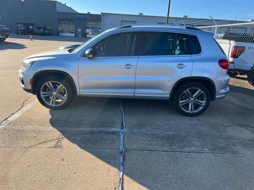 2017 Volkswagen Tiguan 2.0T Sport