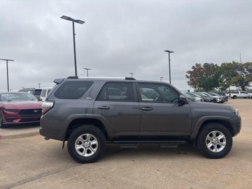 2021 Toyota 4Runner SR5