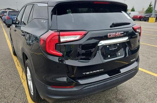 2024 GMC Terrain SLE