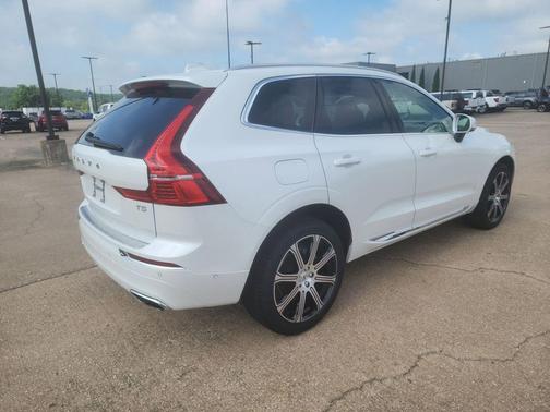 2021 Volvo XC60 T5 Inscription