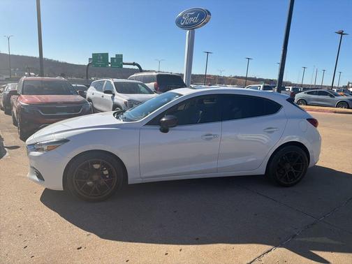 2018 Mazda Mazda3 Grand Touring