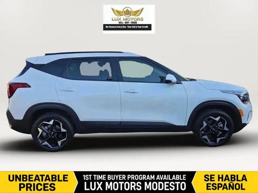 Snow White Pearl 2025 Kia Seltos S