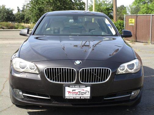 Photo 2 of 26 of 2013 BMW 535 i