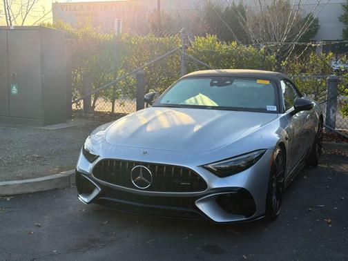 2022 Mercedes-Benz AMG SL 63 