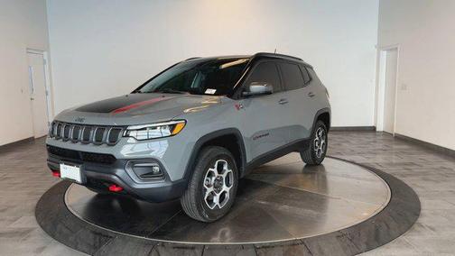 Sting-Gray Clearcoat 2022 Jeep Compass Trailhawk