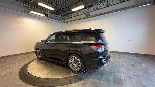 2025 INFINITI QX80 SENSORY AWD