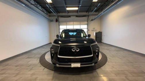 2025 INFINITI QX80 SENSORY AWD