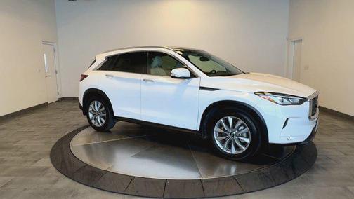 2022 INFINITI QX50 LUXE AWD