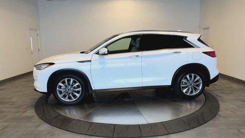 2022 INFINITI QX50 LUXE AWD