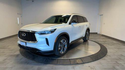 Majestic White 2023 INFINITI QX60 Luxe
