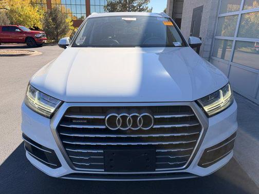 2019 Audi Q7 45 Premium Plus