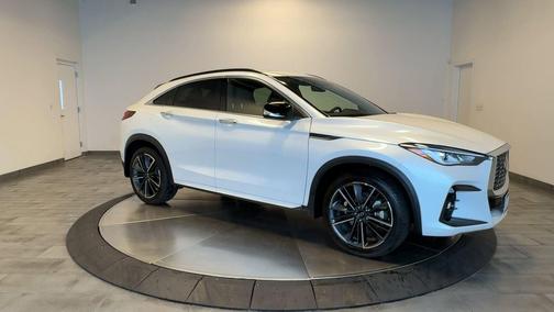 Radiant White 2025 INFINITI QX55 LUXE
