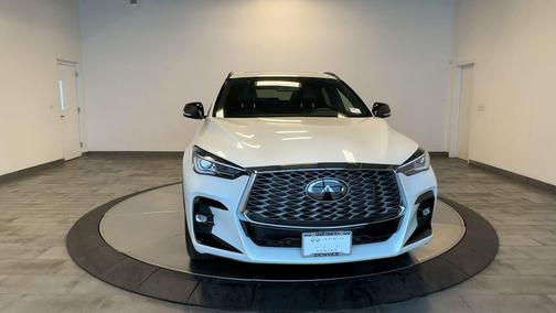 Radiant White 2025 INFINITI QX55 LUXE