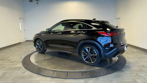 2023 INFINITI QX55 LUXE