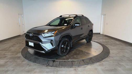 2022 Toyota RAV4 Hybrid SE