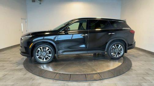 Mineral Black 2023 INFINITI QX60 Luxe