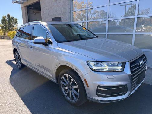 2019 Audi Q7 45 Premium Plus