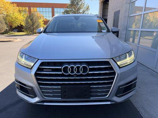 2019 Audi Q7 45 Premium Plus