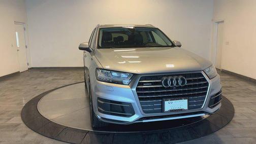 2019 Audi Q7 45 Premium Plus