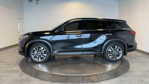Mineral Black 2023 INFINITI QX60 Luxe