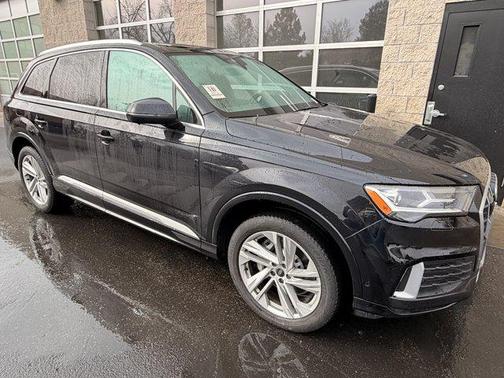 2021 Audi Q7 45 Premium Plus