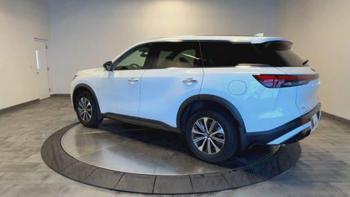 2025 INFINITI QX60 Pure