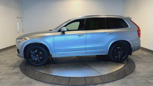 2019 Volvo XC90 T6 R-Design