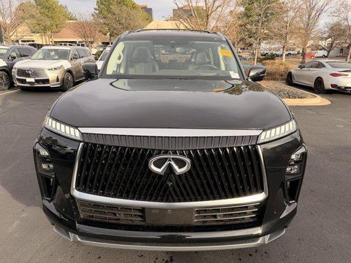 2025 INFINITI QX80 SENSORY AWD